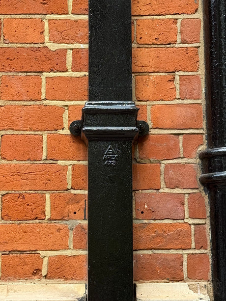 Alumasc Apex 1.83m (6ft) Cast Iron 100 x 75mm (4"x3") Square Downpipe with Ears - Primed