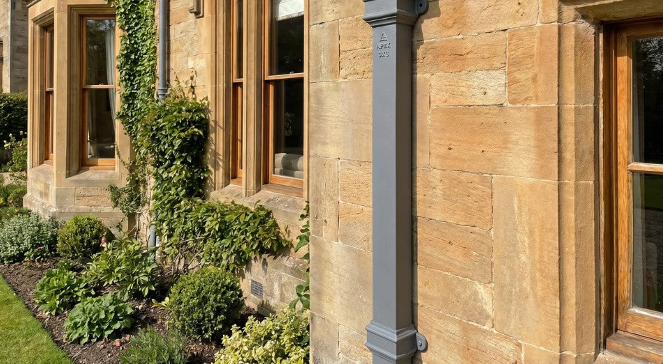 Alumasc Apex 1.83m (6ft) Cast Iron 100 x 75mm (4"x3") Square Downpipe with Ears - Primed