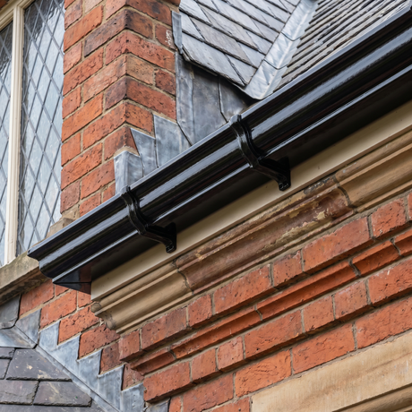 Alumasc Apex 125mm (5") Victorian Ogee Cast Iron Gutter 1.83m Length - Black